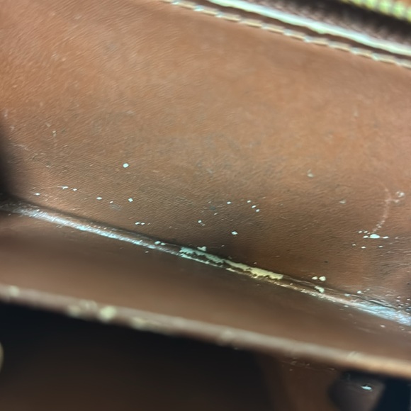 Louis Vuitton Wallett - Inside has some peeling please see photos - Picture 10 of 15